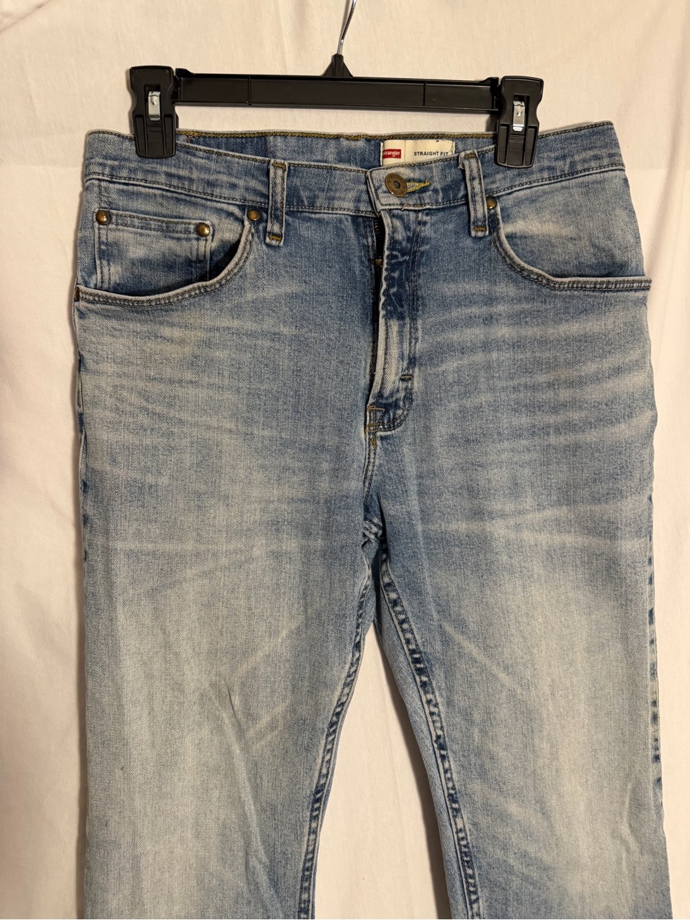 #496 Wrangler Men's Light Blue Slim Straight Jeans